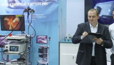 На выставке медицинского оборудования в «Великом камне» представили робота-хирурга 