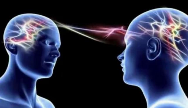 Новый стартап пробует «читать» мозг ультразвуком без глубоких имплантов