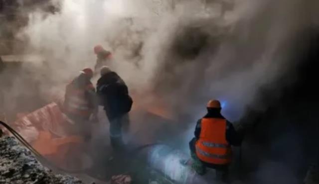 Витебские энергетики провели ночной ремонт на магистральной теплосети